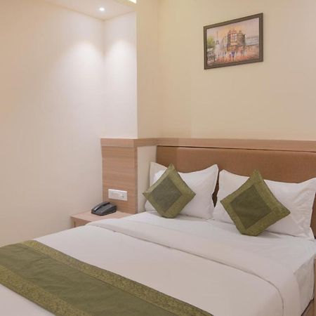 Hotel West Blue Mumbai Eksteriør bilde